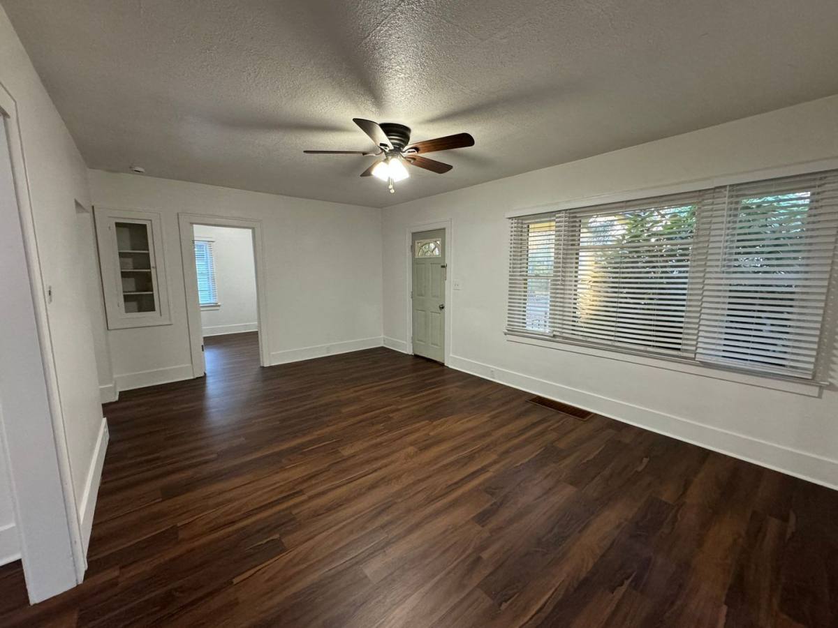 House for rent at 336 23rd St SE, Salem, OR 97301