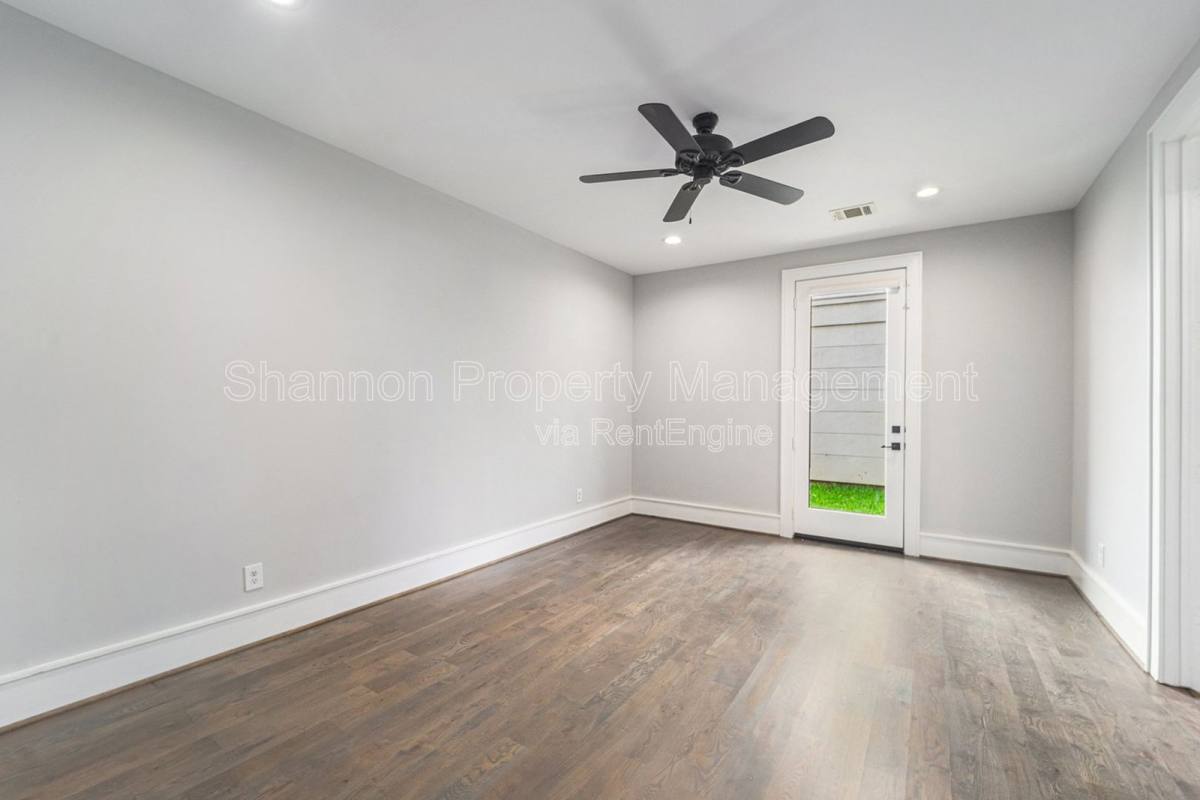 House for rent at 2221 Francis St, Houston, TX 77004