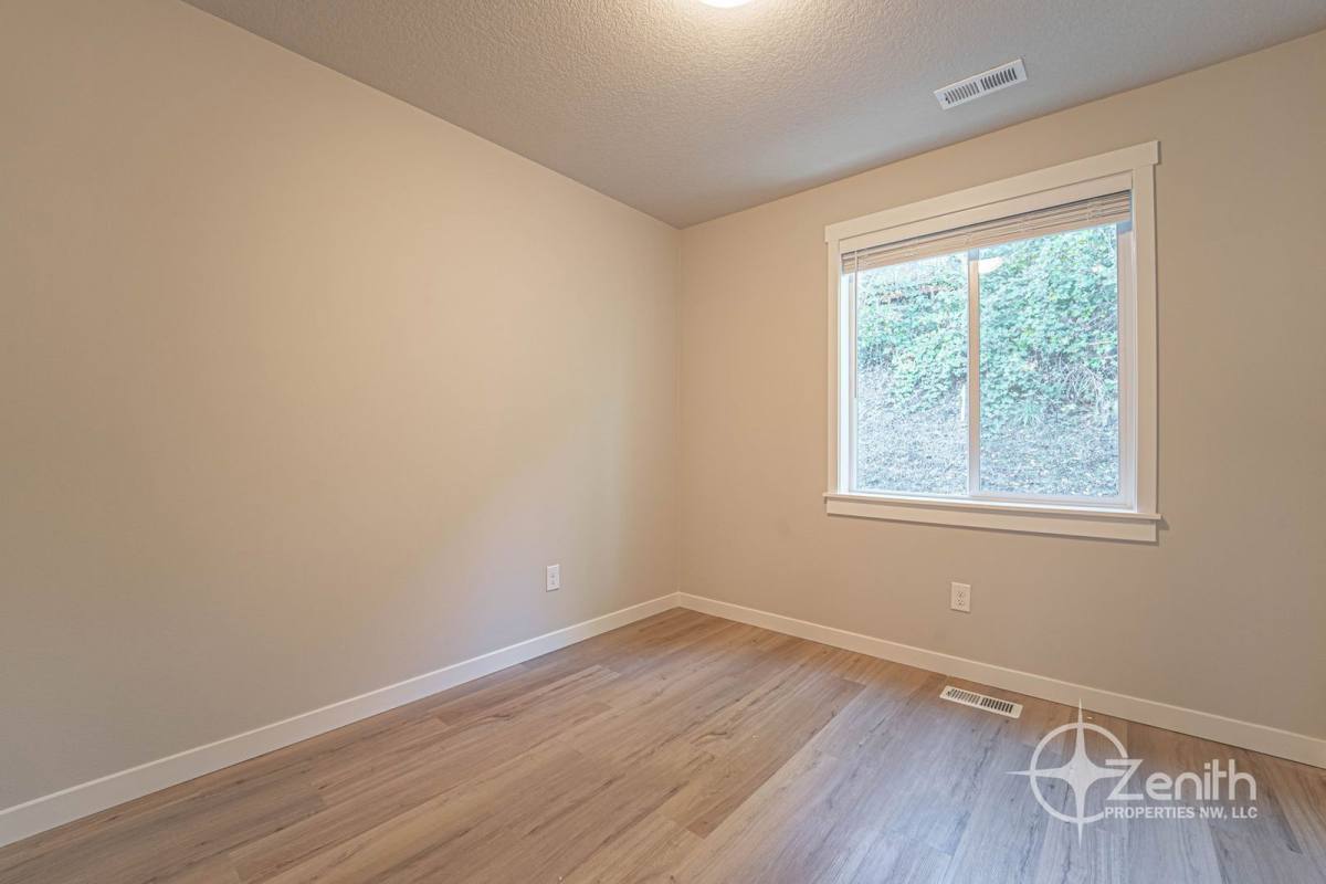 Townhouse for rent at 4912 NE 2nd Court, Vancouver, WA 98663