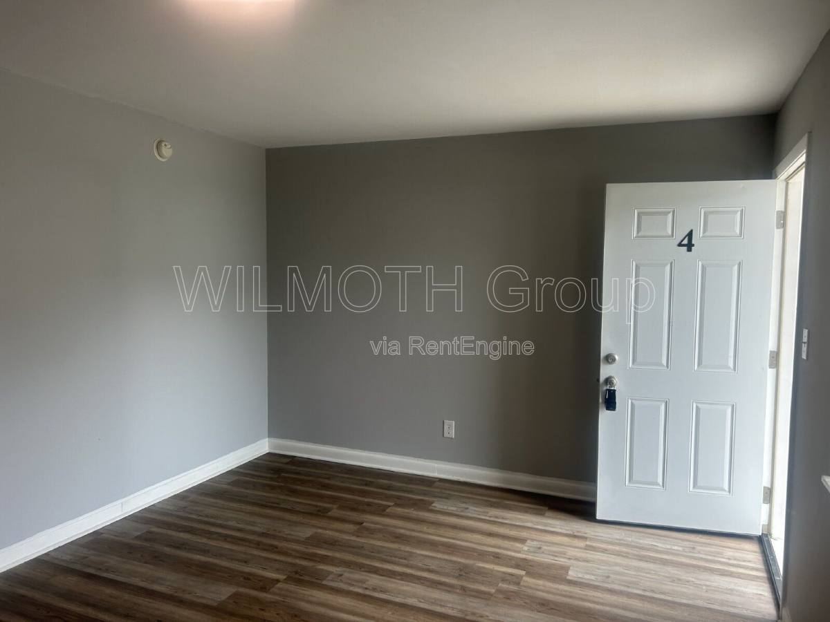 Apartment for rent at 135 W Hendricks St #4, Shelbyville, IN 46176