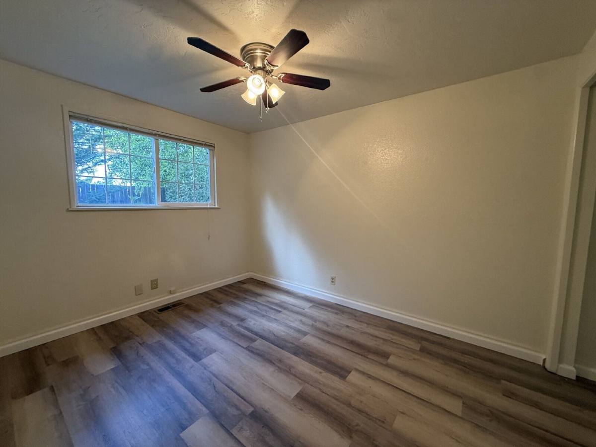 House for rent at 3959 Pam St, Eugene, OR 97402