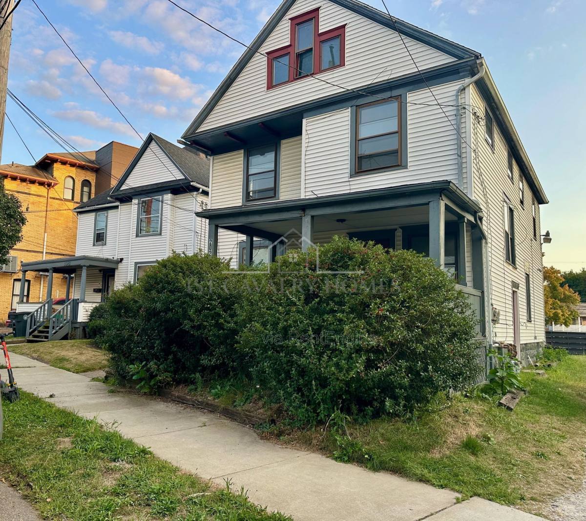 Apartment for rent at 202 Crosby St, Akron, OH 44303