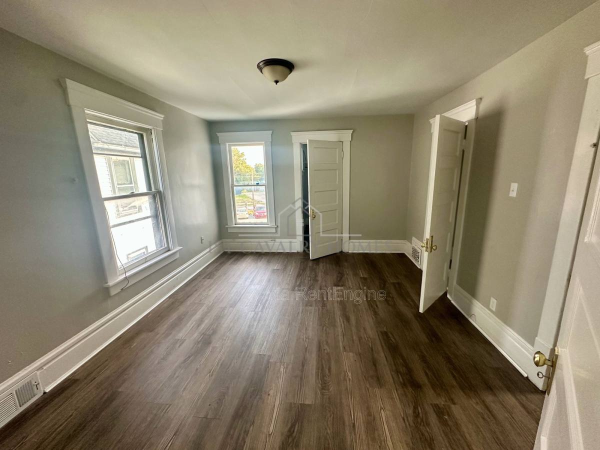 Apartment for rent at 202 Crosby St, Akron, OH 44303