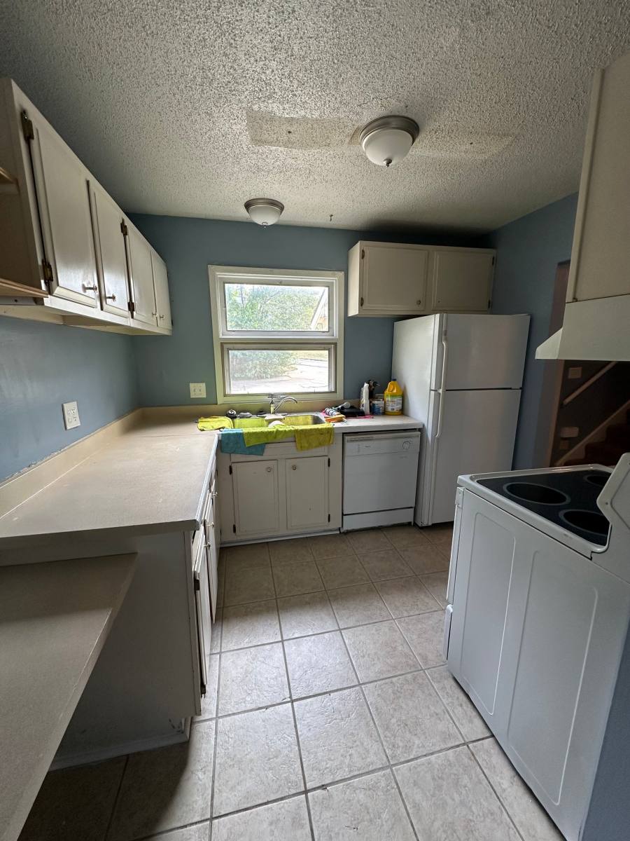 Townhouse for rent at 2125 Quail Creek Dr, Lawrence, KS 66047
