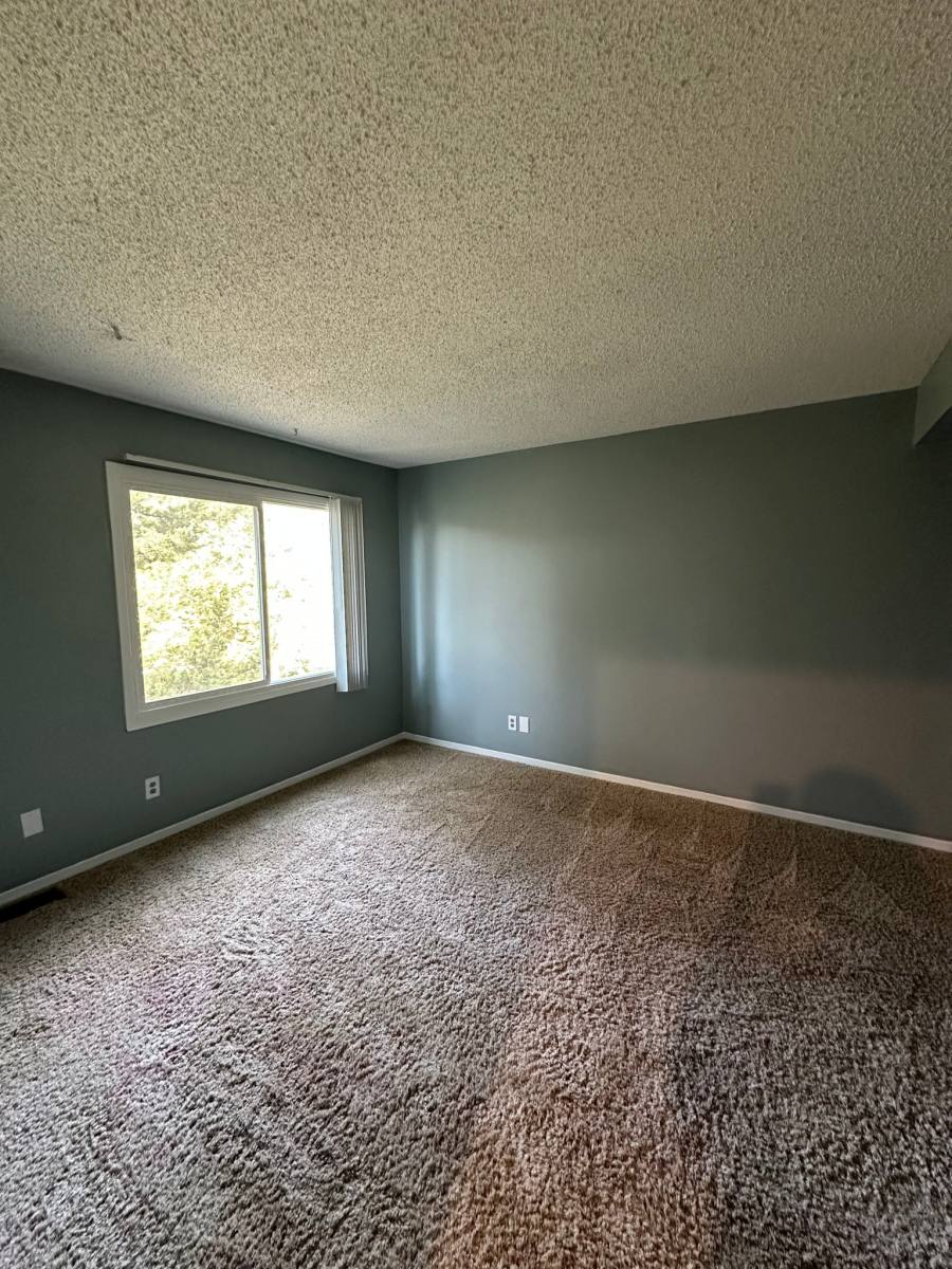 Townhouse for rent at 2125 Quail Creek Dr, Lawrence, KS 66047
