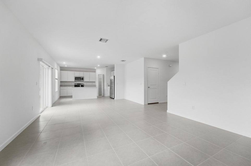 House for rent at 10485 NW Suncrest Loop, Port Saint Lucie, FL 34987