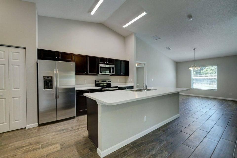 House for rent at 586 SW Laconic Ave, Port Saint Lucie, FL 34953