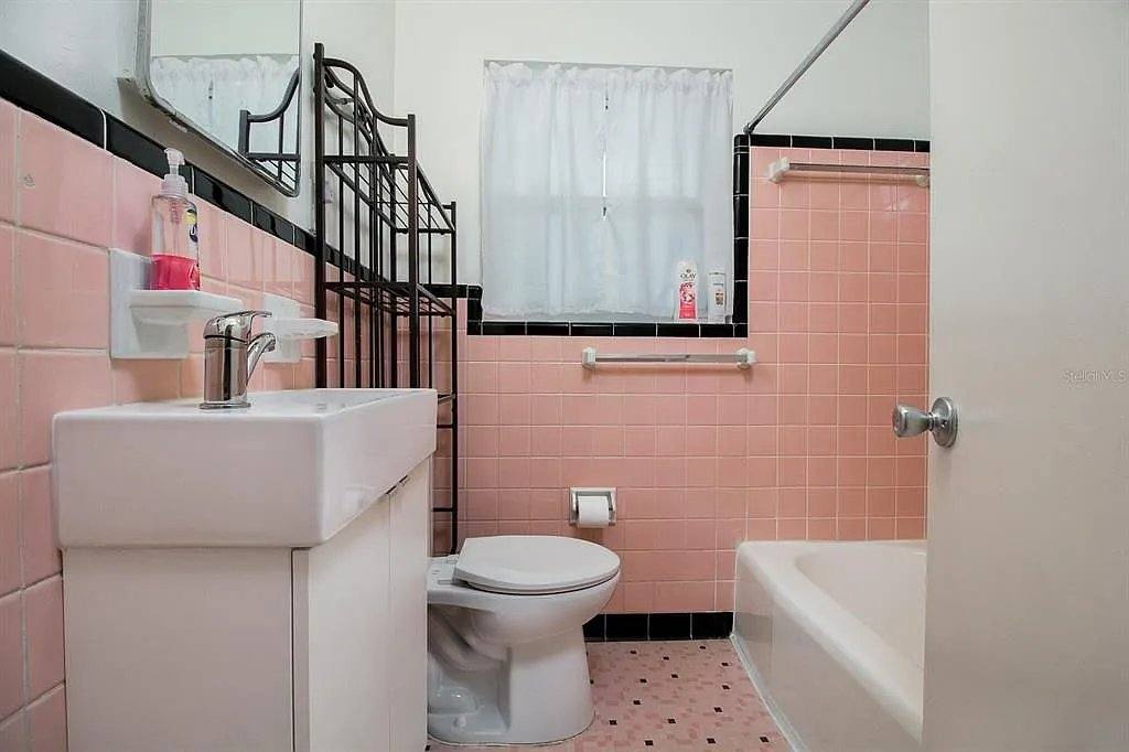 Apartment for rent at 101 NW 21st St #103, Gainesville, FL 32603