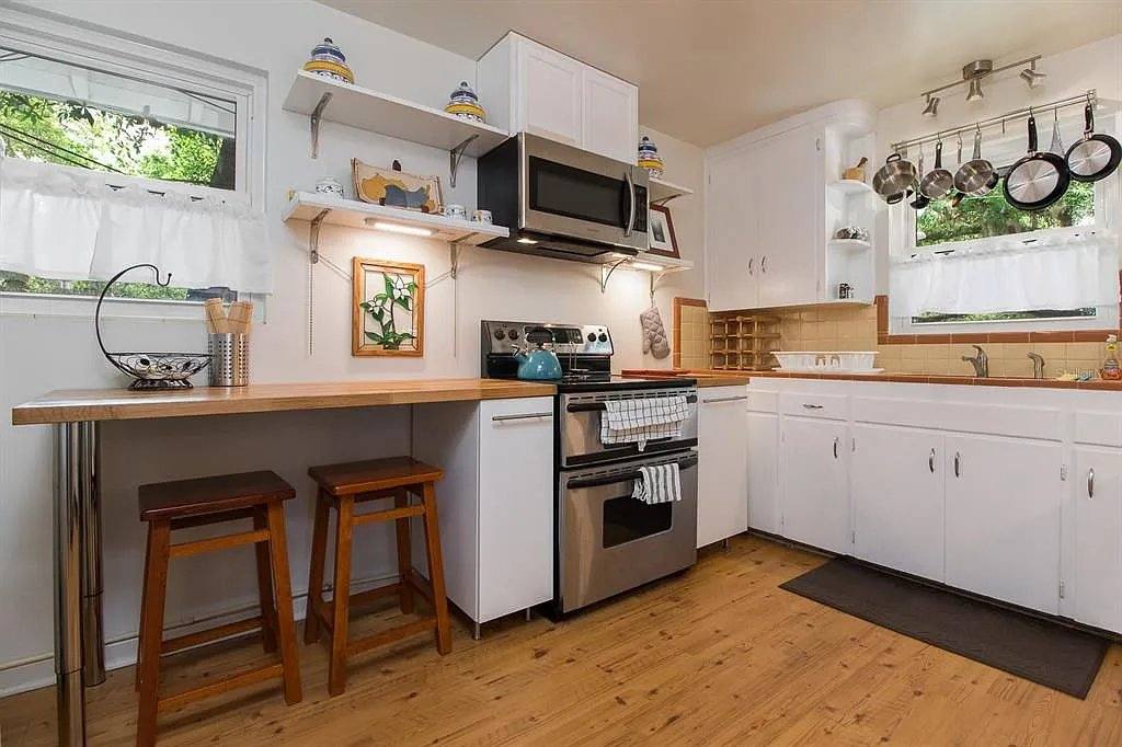 Apartment for rent at 101 NW 21st St #103, Gainesville, FL 32603