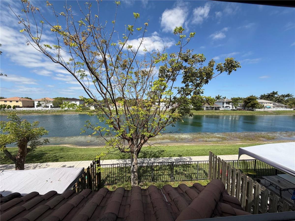 Townhouse for rent at 544 SE 32nd Ave, Homestead, FL 33033