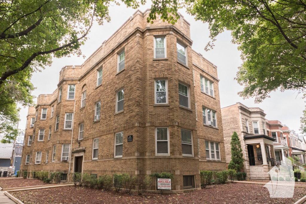 Apartment for rent at 3701 N Hoyne Ave #3, Chicago, IL 60618