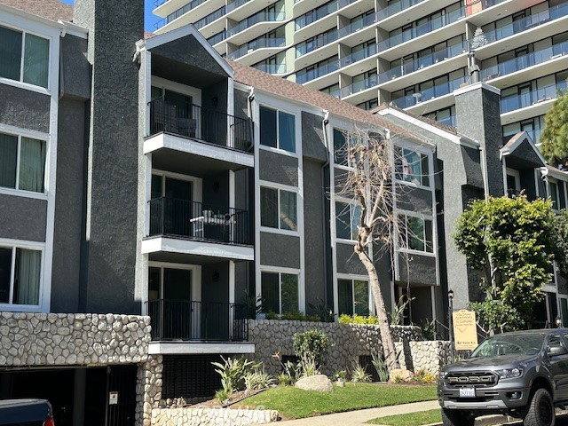Apartment for rent at 1247 Stoner Ave #109, Los Angeles, CA 90025