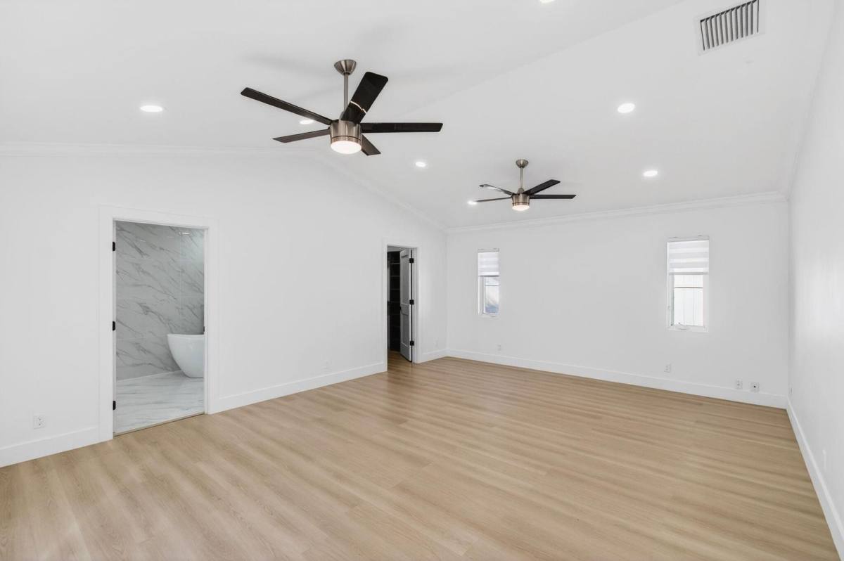 House for rent at 360 SW 2nd St, Boca Raton, FL 33432