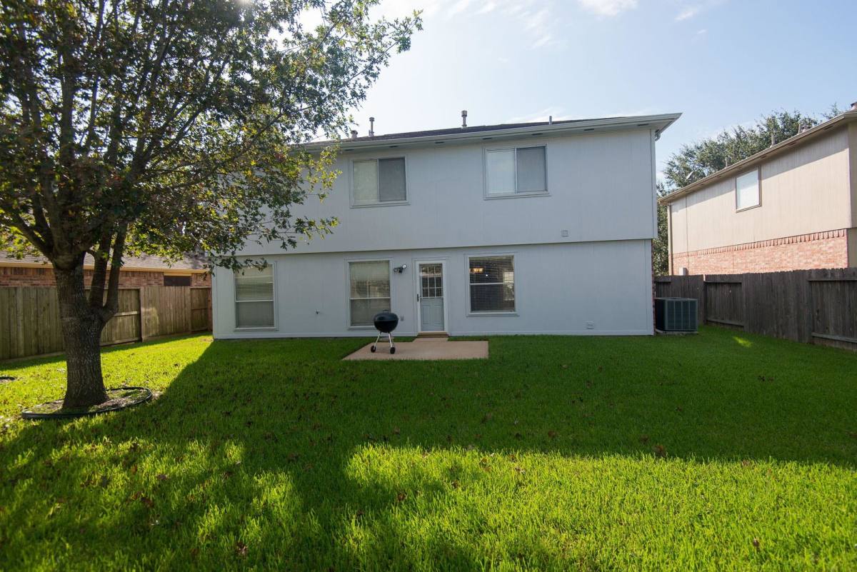 House for rent at 2209 Ames St, Pearland, TX 77584
