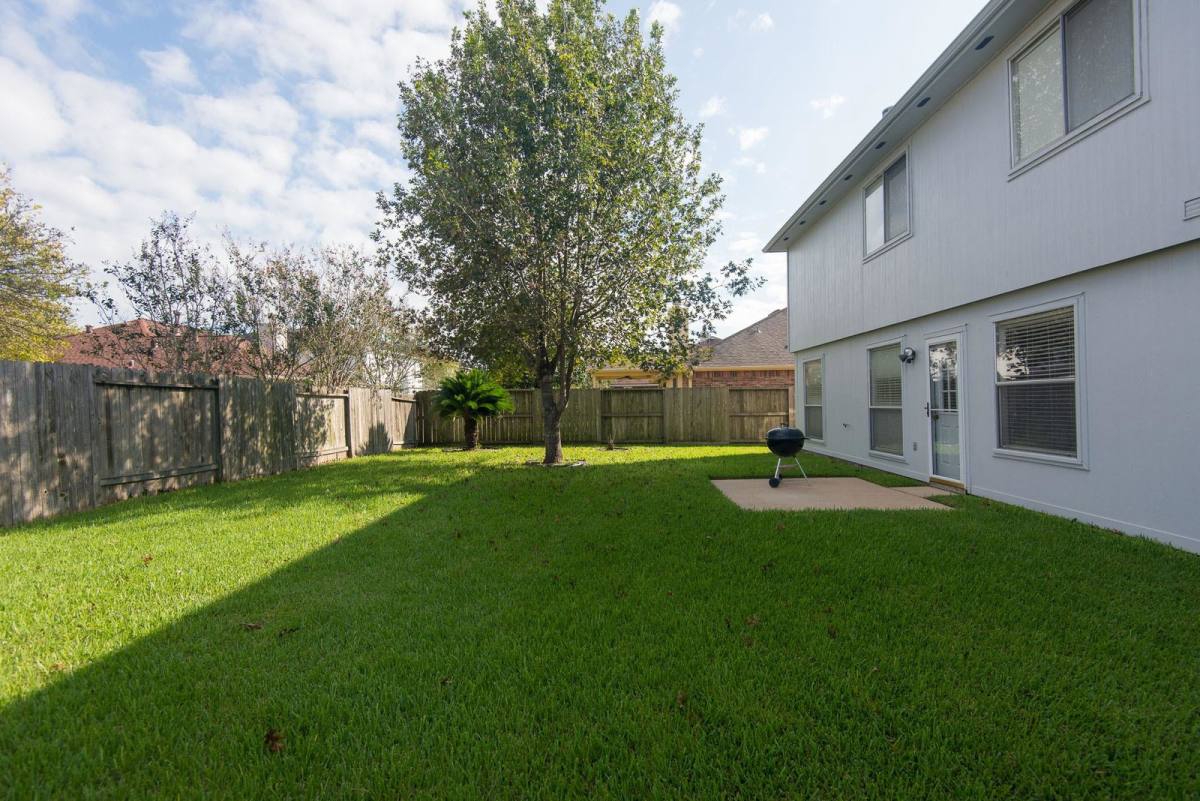House for rent at 2209 Ames St, Pearland, TX 77584