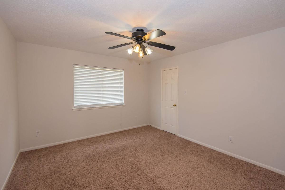 House for rent at 2209 Ames St, Pearland, TX 77584