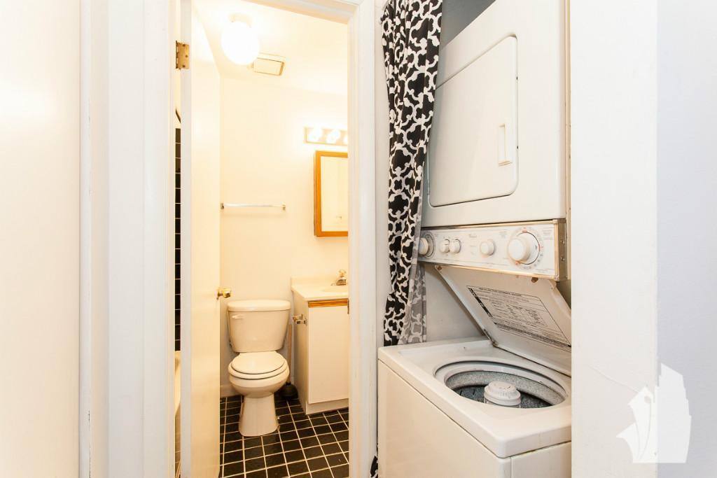 Apartment for rent at 2057 W Dickens Ave #1N, Chicago, IL 60639