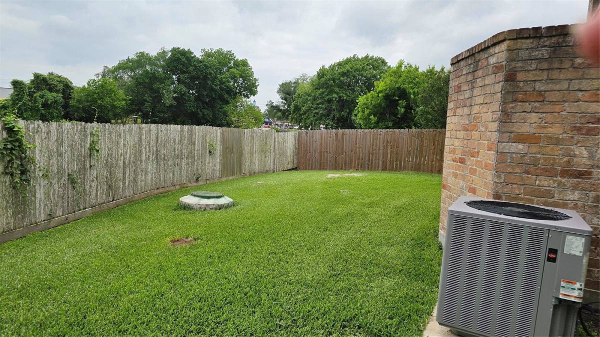 House for rent at 3611 Duncaster Dr, Missouri City, TX 77459