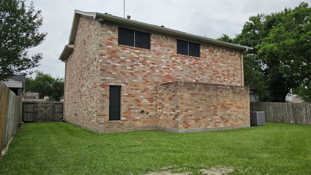 House for rent at 3611 Duncaster Dr, Missouri City, TX 77459
