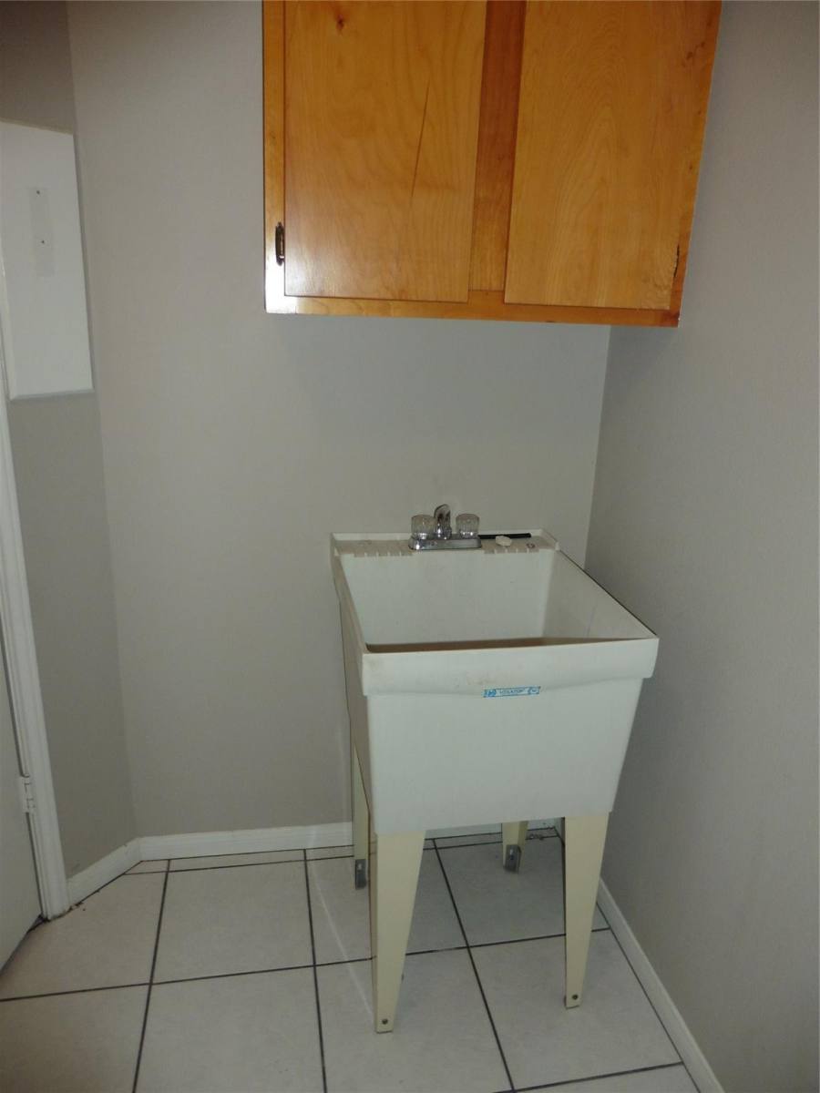 House for rent at 3611 Duncaster Dr, Missouri City, TX 77459