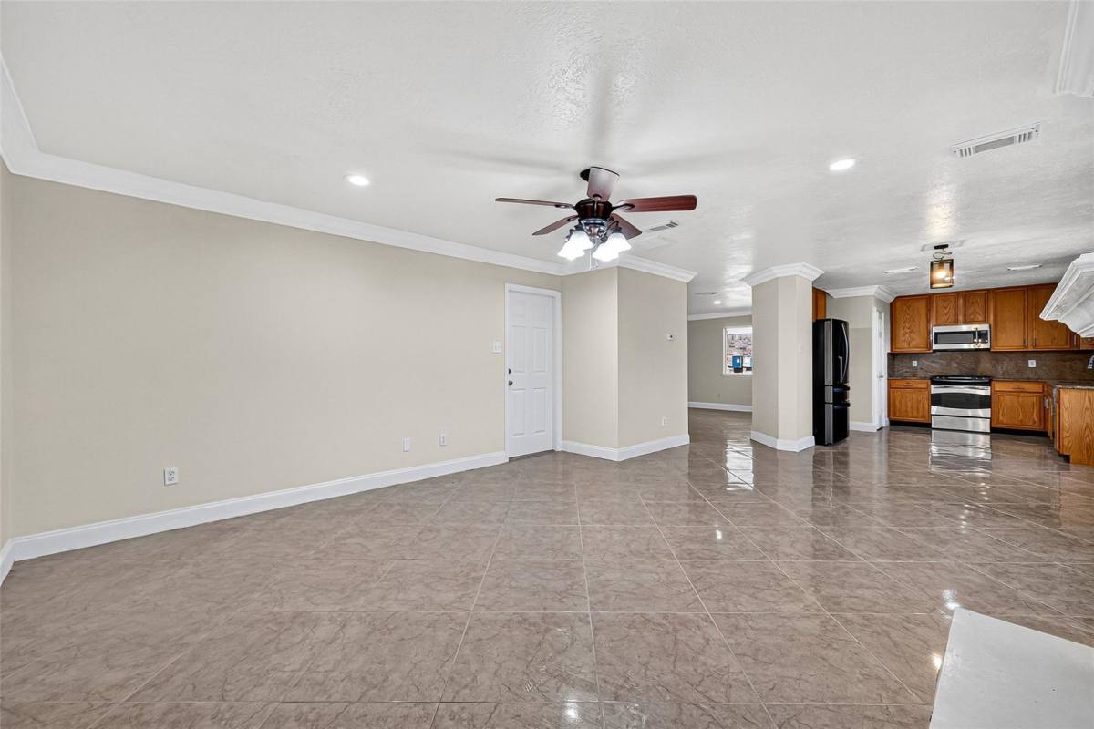 House for rent at 2222 Mountshire Dr, Missouri City, TX 77489