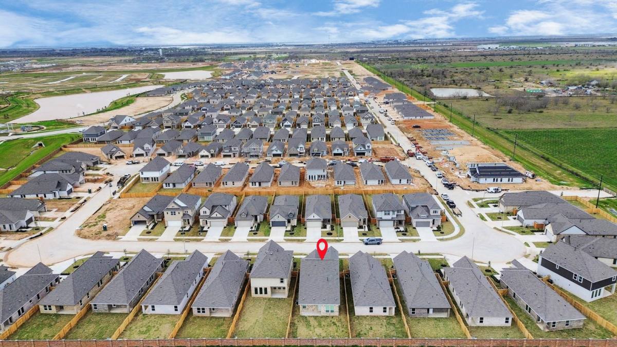 Apartment for rent at 6414 Orchid Beach Dr, Katy, TX 77493