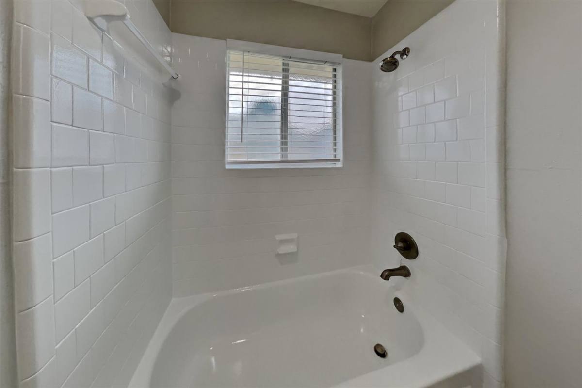 House for rent at 1250 Kings Creek Trail, Missouri City, TX 77459