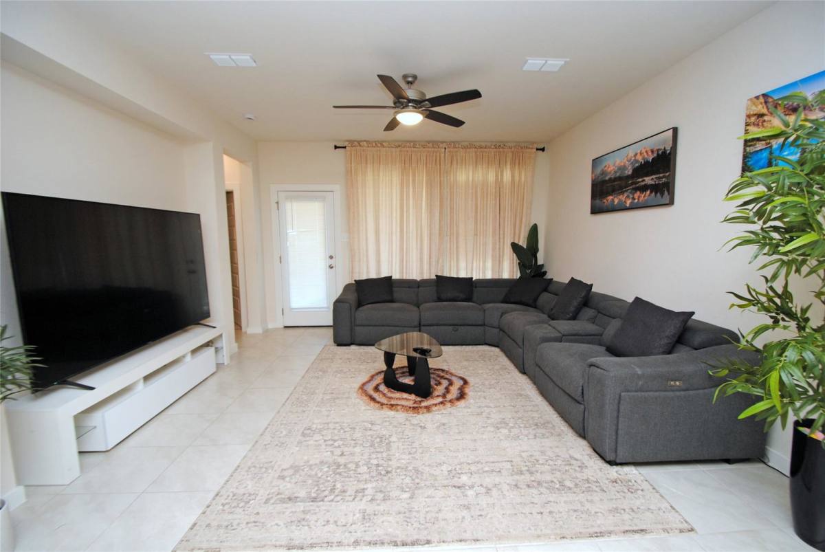 Apartment for rent at 7143 Clearwater Cove Dr, Cypress, TX 77433