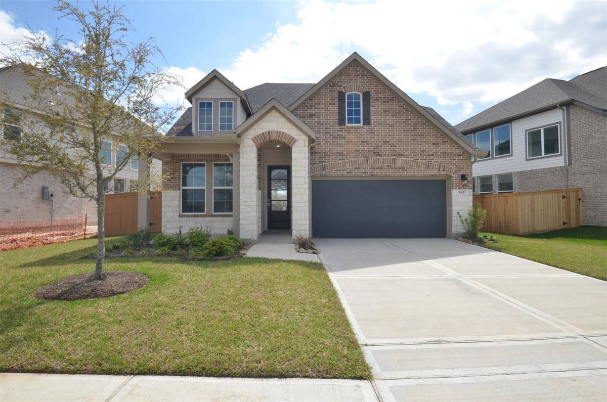 Apartment for rent at 5631 Pearl Vista Dr, Katy, TX 77493