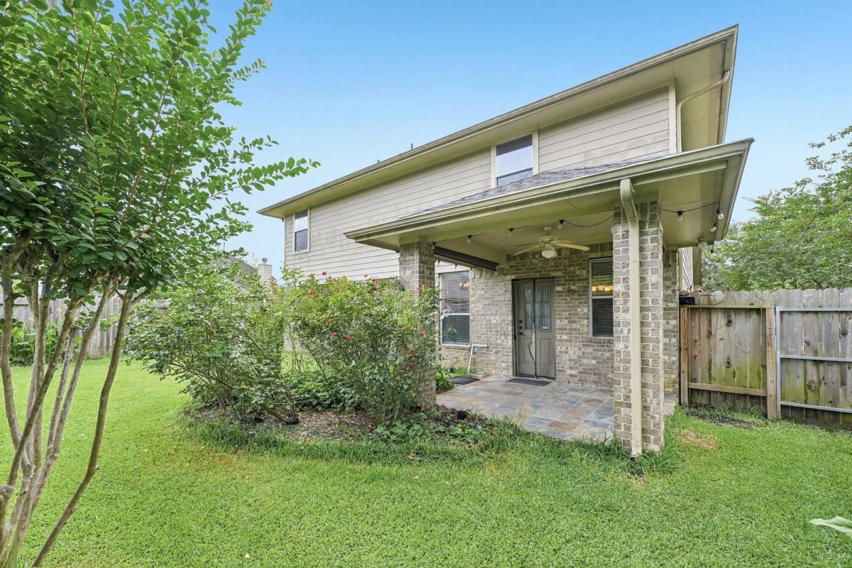 House for rent at 11306 English Rose Trail, Missouri City, TX 77459