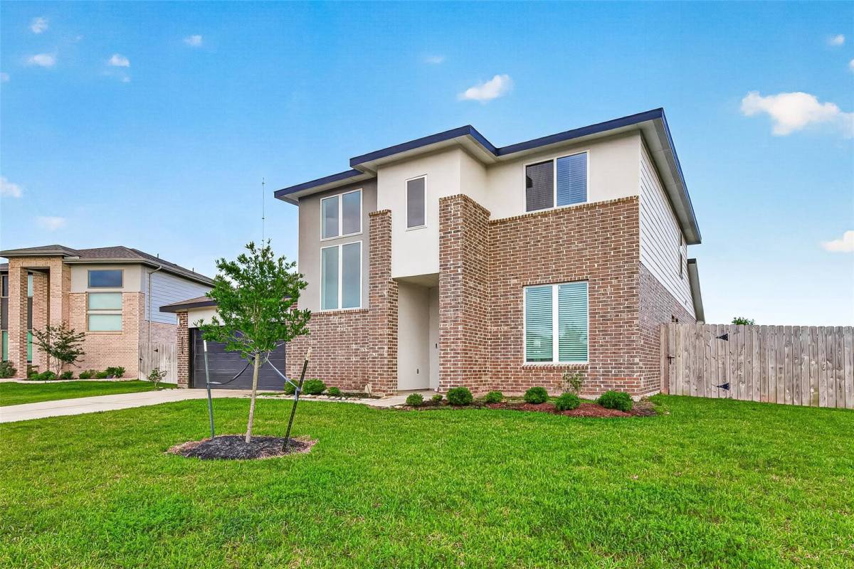 House for rent at 1109 Lakes Edge Lane, Missouri City, TX 77459