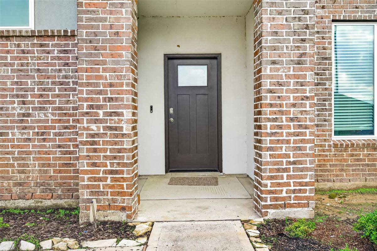 House for rent at 1109 Lakes Edge Lane, Missouri City, TX 77459