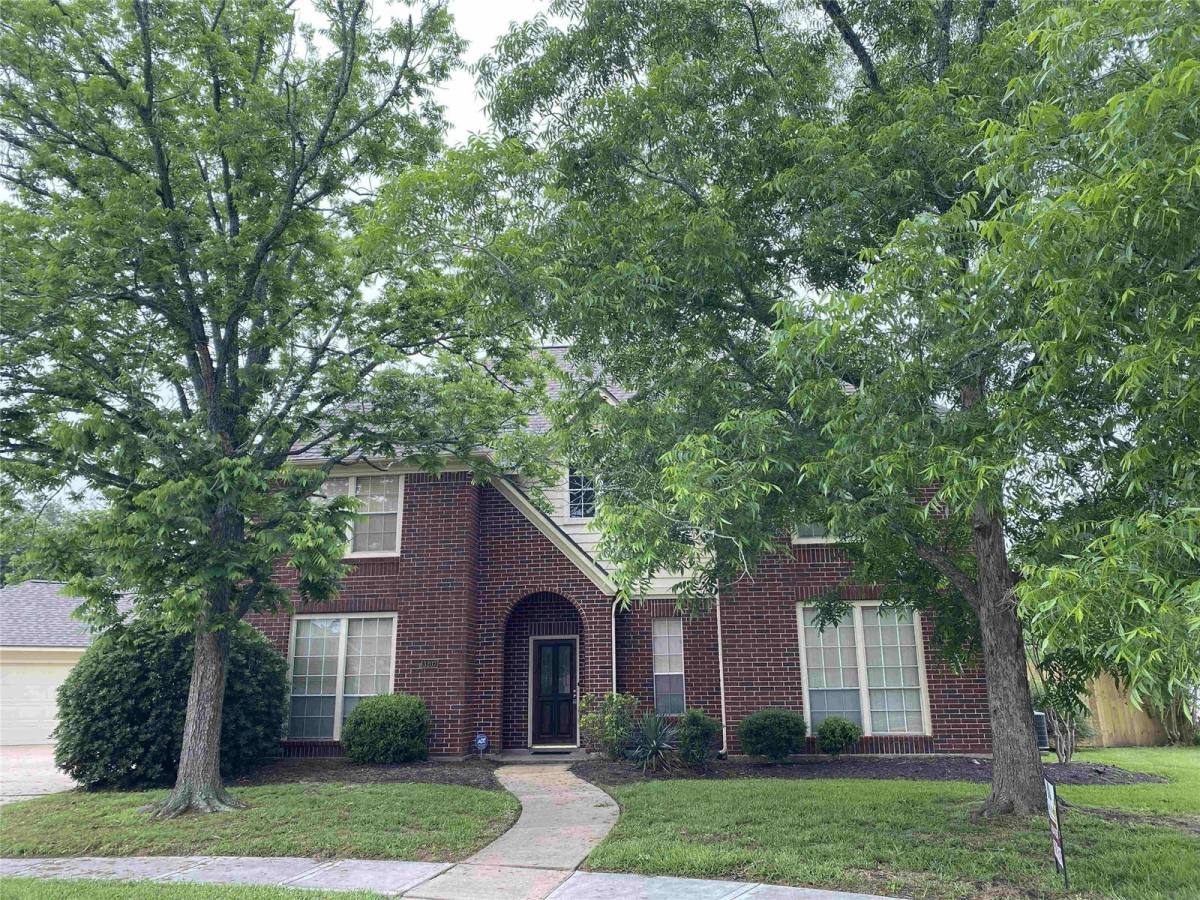 House for rent at 3211 Breckinridge Court, Missouri City, TX 77459