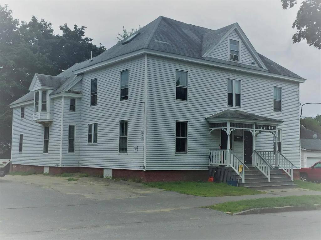 Apartment for rent at 43 Cumberland, Brunswick, ME 04011