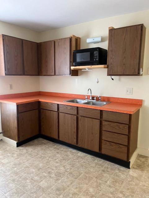 Apartment for rent at 43 Cumberland, Brunswick, ME 04011