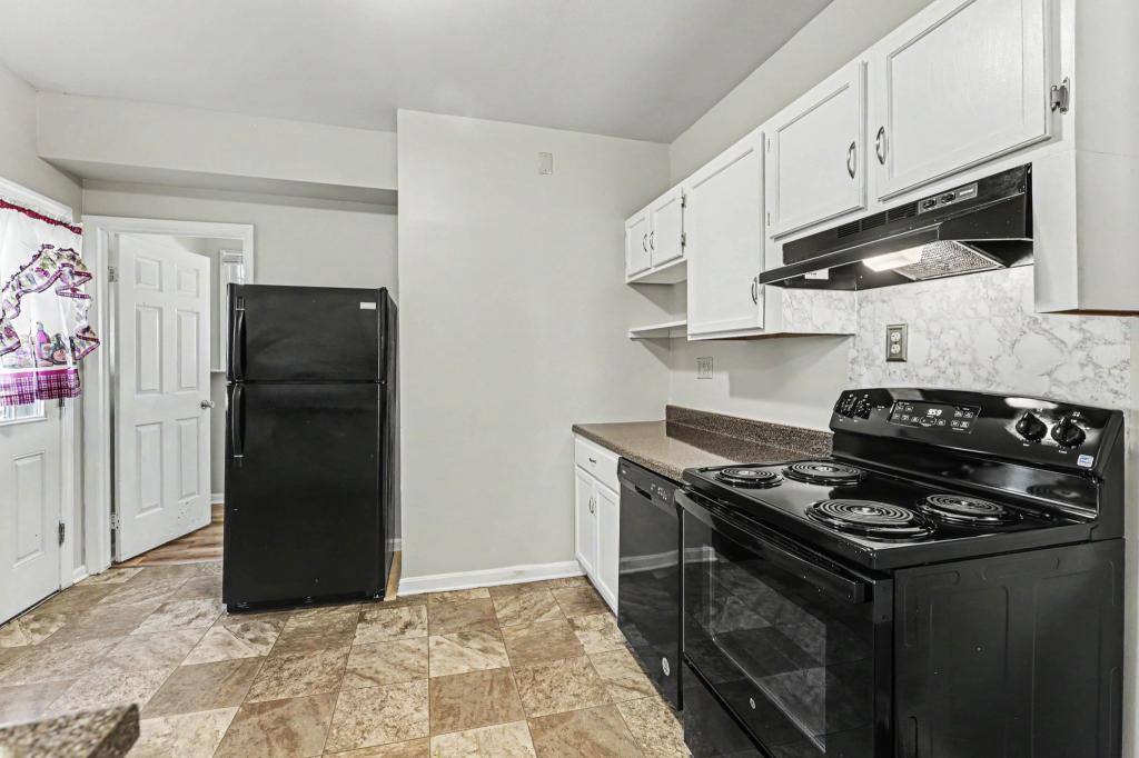 Townhouse for rent at 523 Bosler Ave, Lemoyne, PA 17043