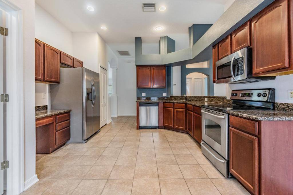 House for rent at 30120 Sotogrande Loop, Wesley Chapel, FL 33543