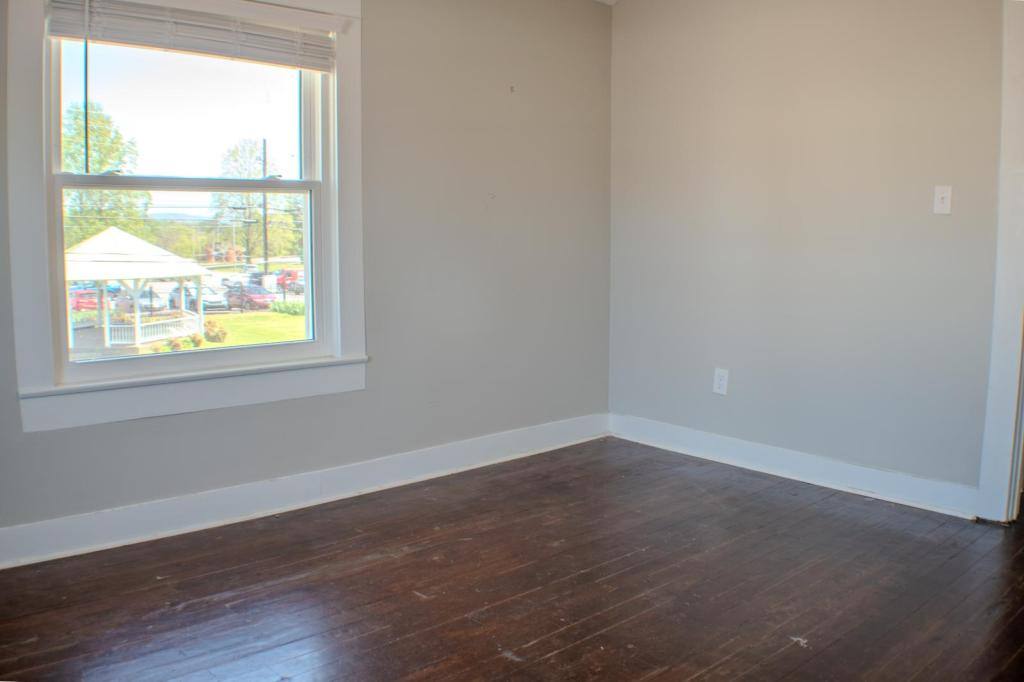 Apartment for rent at 304 W Colville St, McMinnville, TN 37110