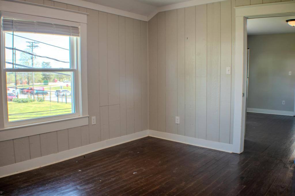 Apartment for rent at 304 W Colville St, McMinnville, TN 37110