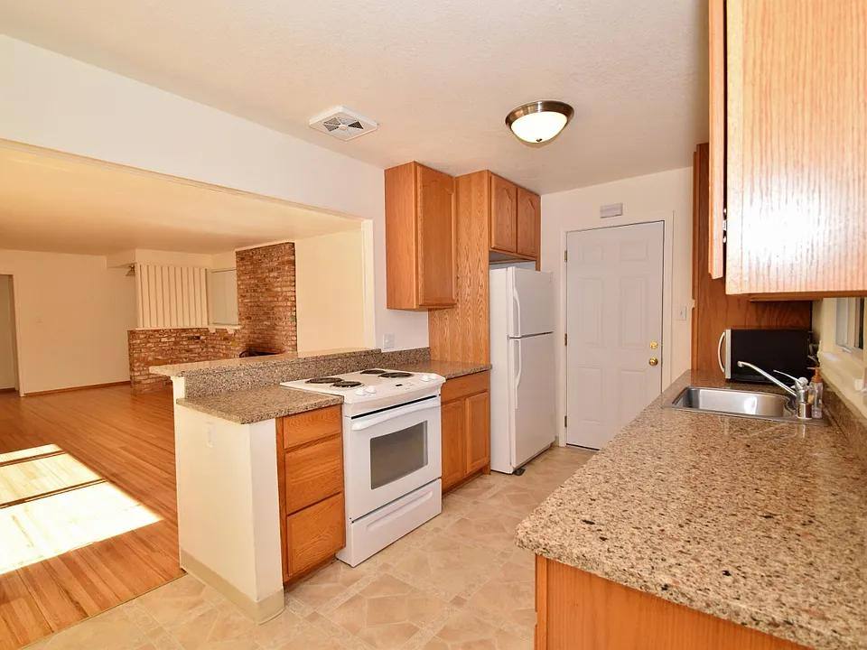 House for rent at 353 Miller Creek Rd, San Rafael, CA 94903