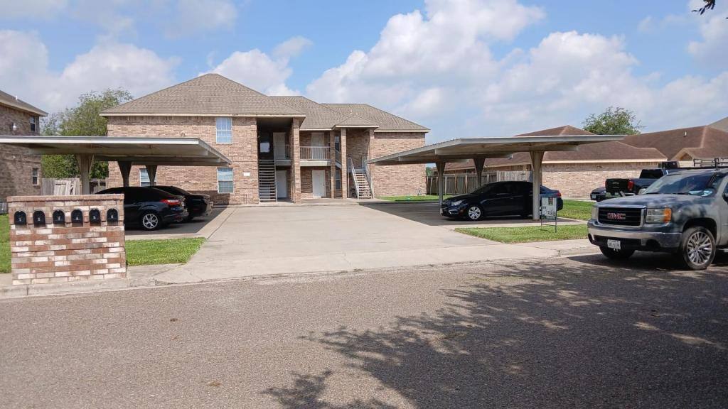 Apartment for rent at 1301 N Sal St #4, Edinburg, TX 78541