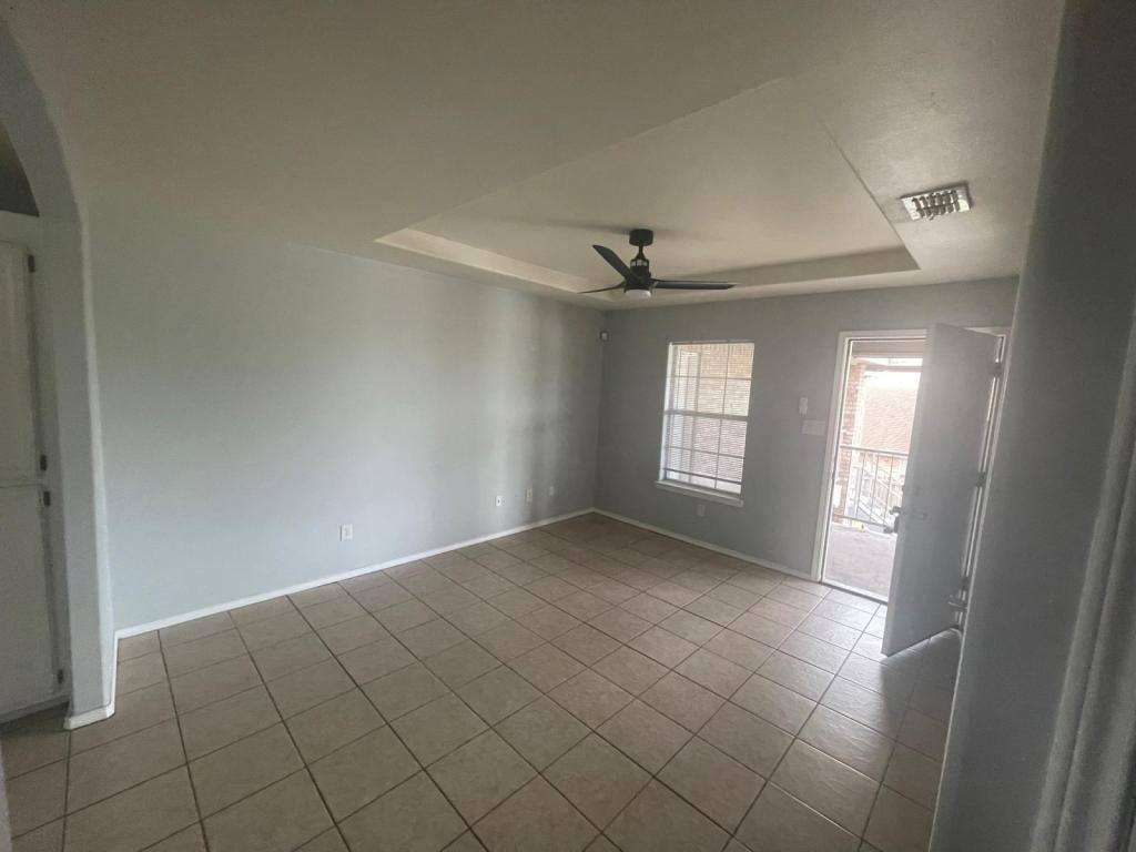 Apartment for rent at 1301 N Sal St #4, Edinburg, TX 78541