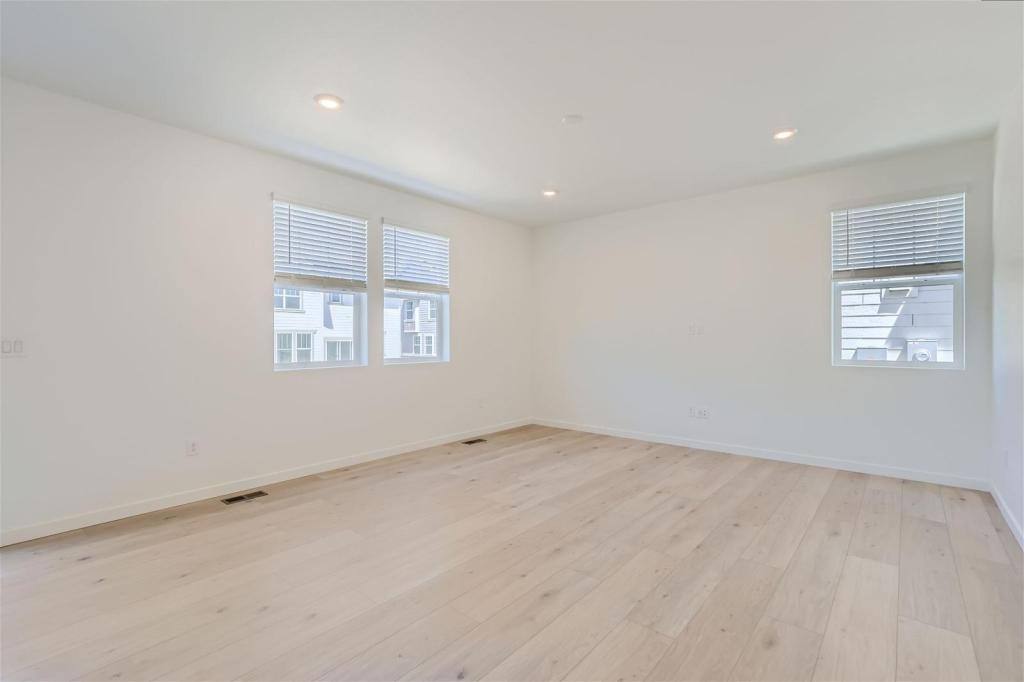 House for rent at 10983 Olathe St, Commerce City, CO 80022