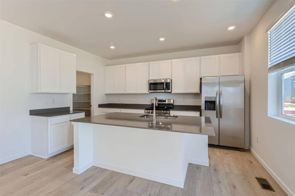 House for rent at 10983 Olathe St, Commerce City, CO 80022