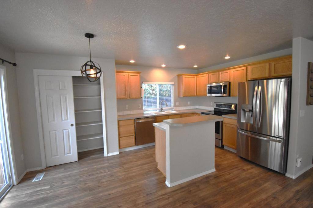 House for rent at 3222 S Lindsay Ave, Boise, ID 83705