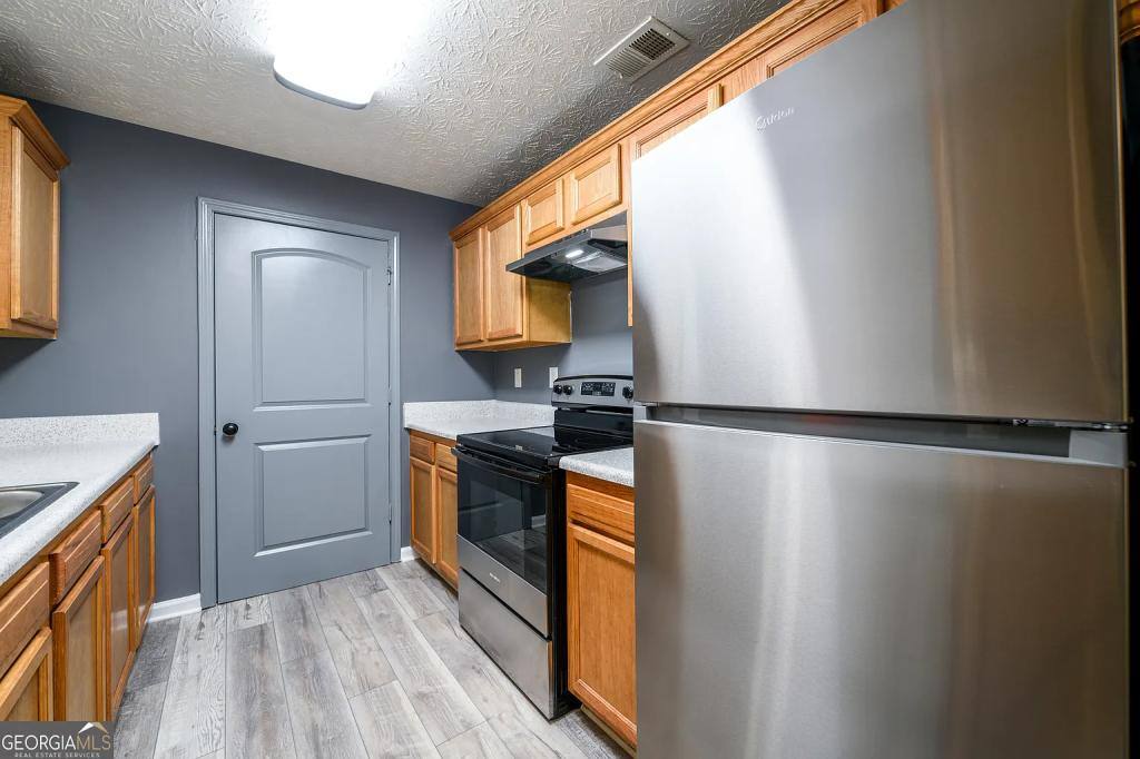 Condo for rent at 6301 Fairington Village Dr, Lithonia, GA 30038