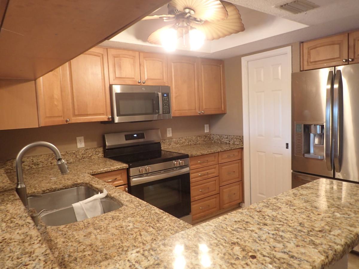 Townhouse for rent at 9614 Tara Cay Court, Seminole, FL 33776