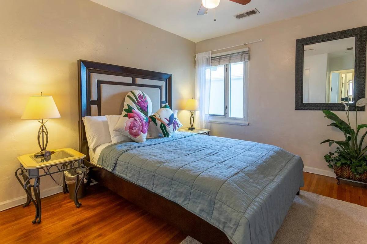Apartment for rent at 434 Fir St, San Diego, CA 92101