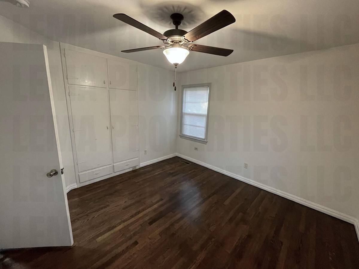 House for rent at 1103 E 2nd St, Tuscumbia, AL 35674