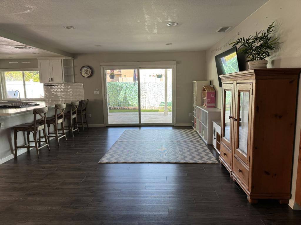 House for rent at 1918 Firestone Dr, Escondido, CA 92026